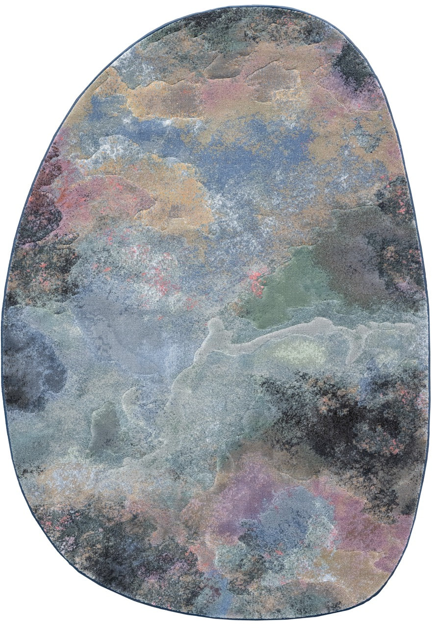 Version de forme organique du tapis Tapison Home Torino 063.0934.5626 en rose tendre, ocre, sauge et bleu gris