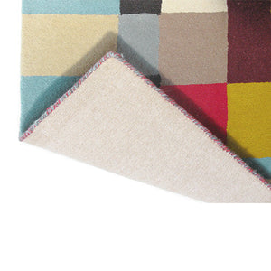  Detail edge of Brink & Campman Estella Domino hand-tufted wool rug