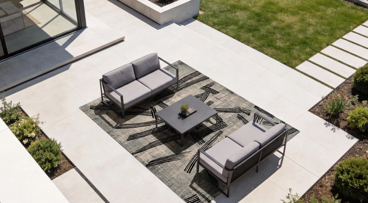 Louis de Poortere Meditation Kanji Dark Street 2066