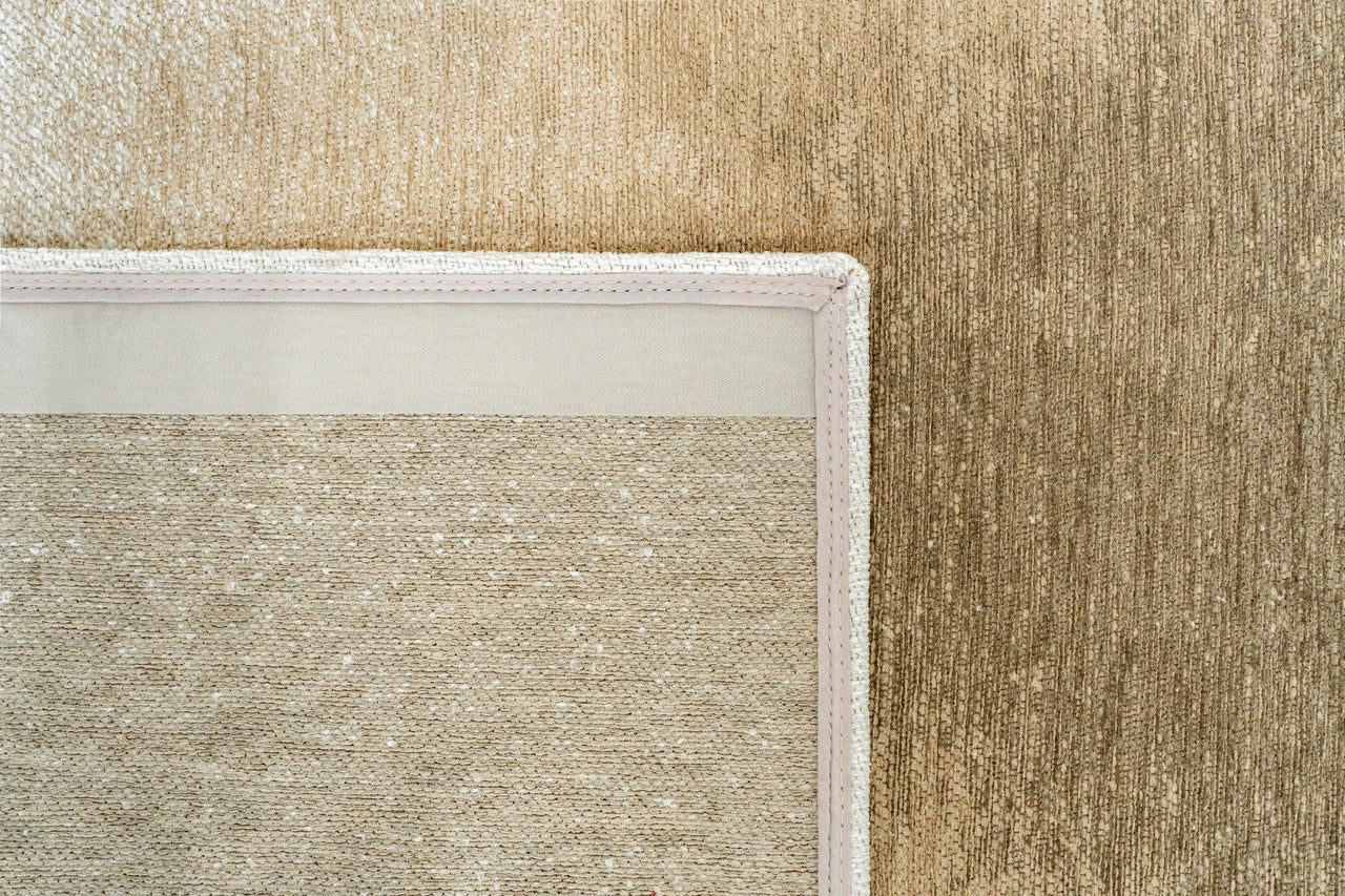 Louis de Poortere Meditation Drop Fawn 2103