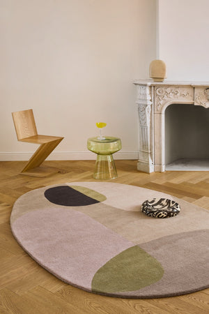 Tapis Brink & Campman Decor Miller Autumn beige sable, rose poudré et vert olive, dans un intérieur