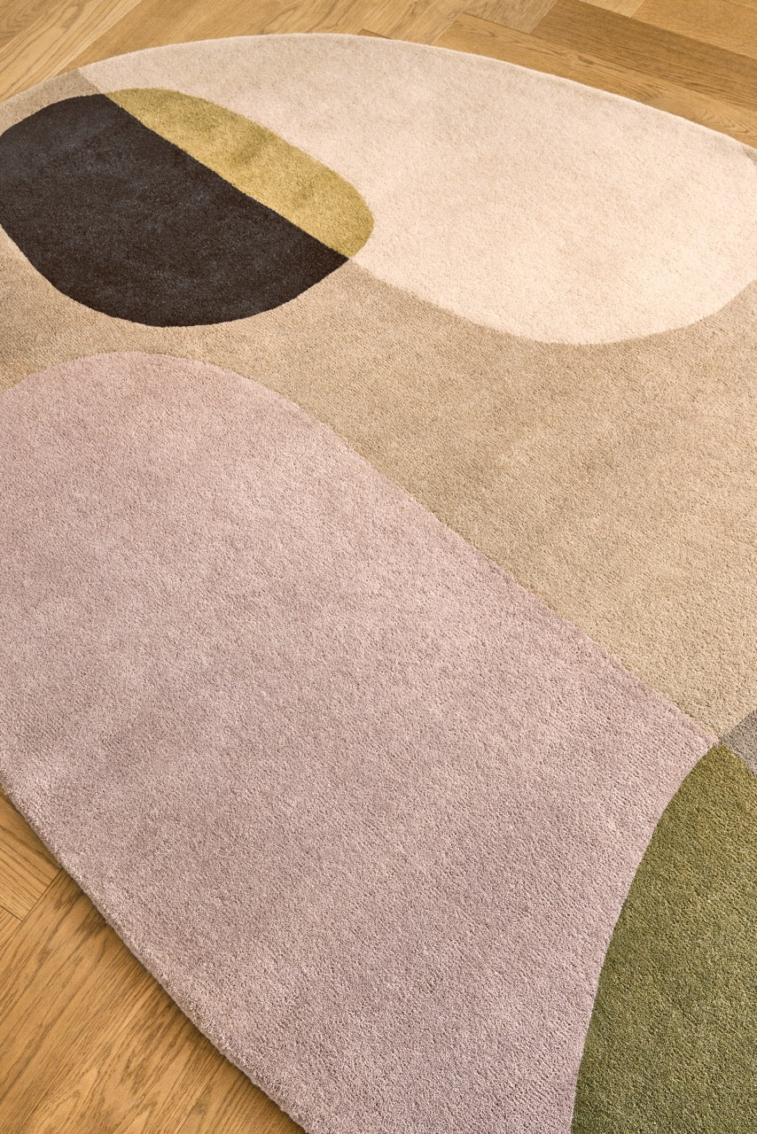 Tapis Brink & Campman Decor Miller Autumn beige sable, rose poudré et vert olive, dans un intérieur, troisième vue