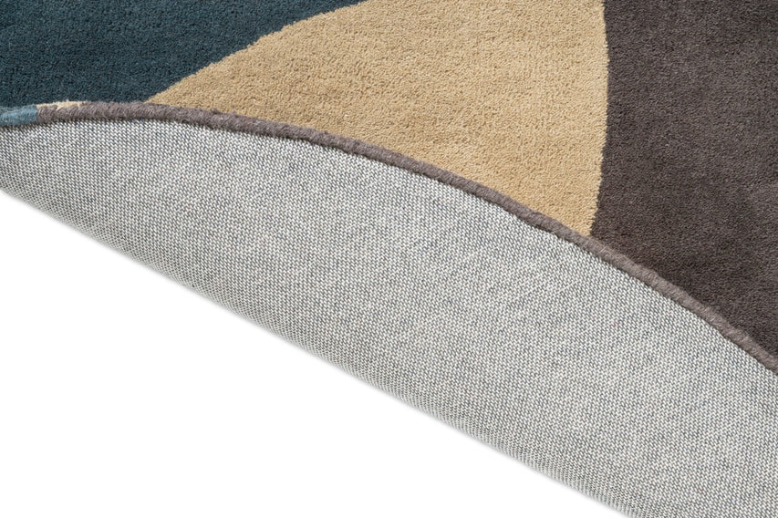 Tapis Brink & Campman Decor Miller Winter, détail du bord replié et du dos