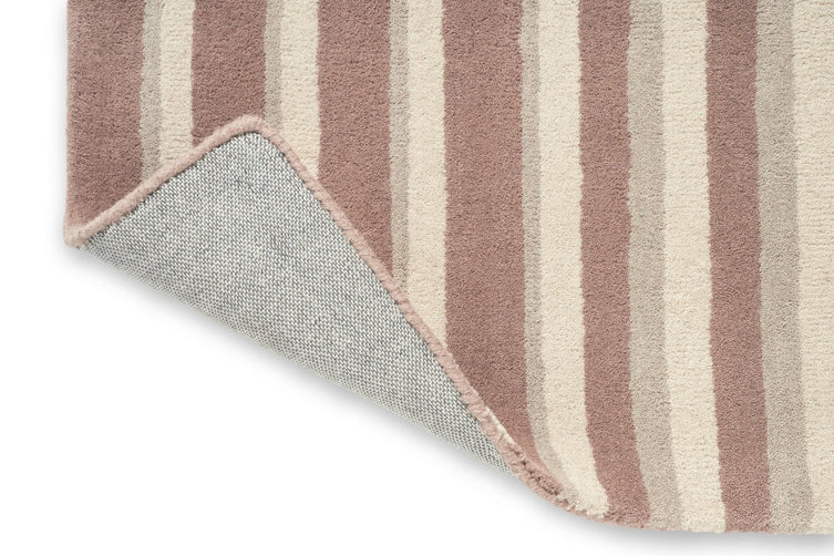 Tapis Brink & Campman Decor Pilar Blush, détail de l'angle replié et du dos
