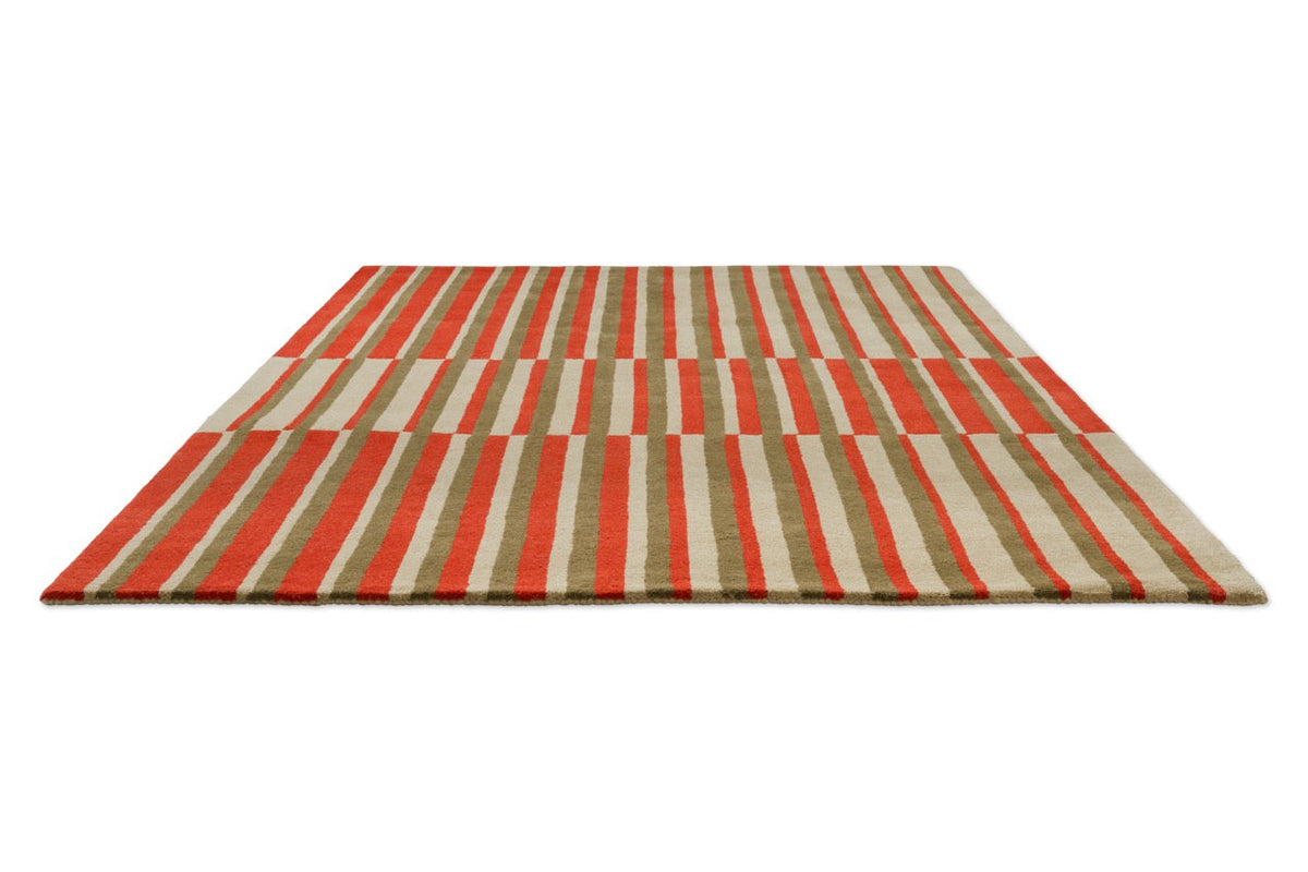 Tapis Brink & Campman Decor Pilar Coral rouge corail à rayures vert olive et crème, vue en perspective