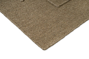 Tapis Brink & Campman Senso Level Fur Brown, détail de l'angle et du tissage