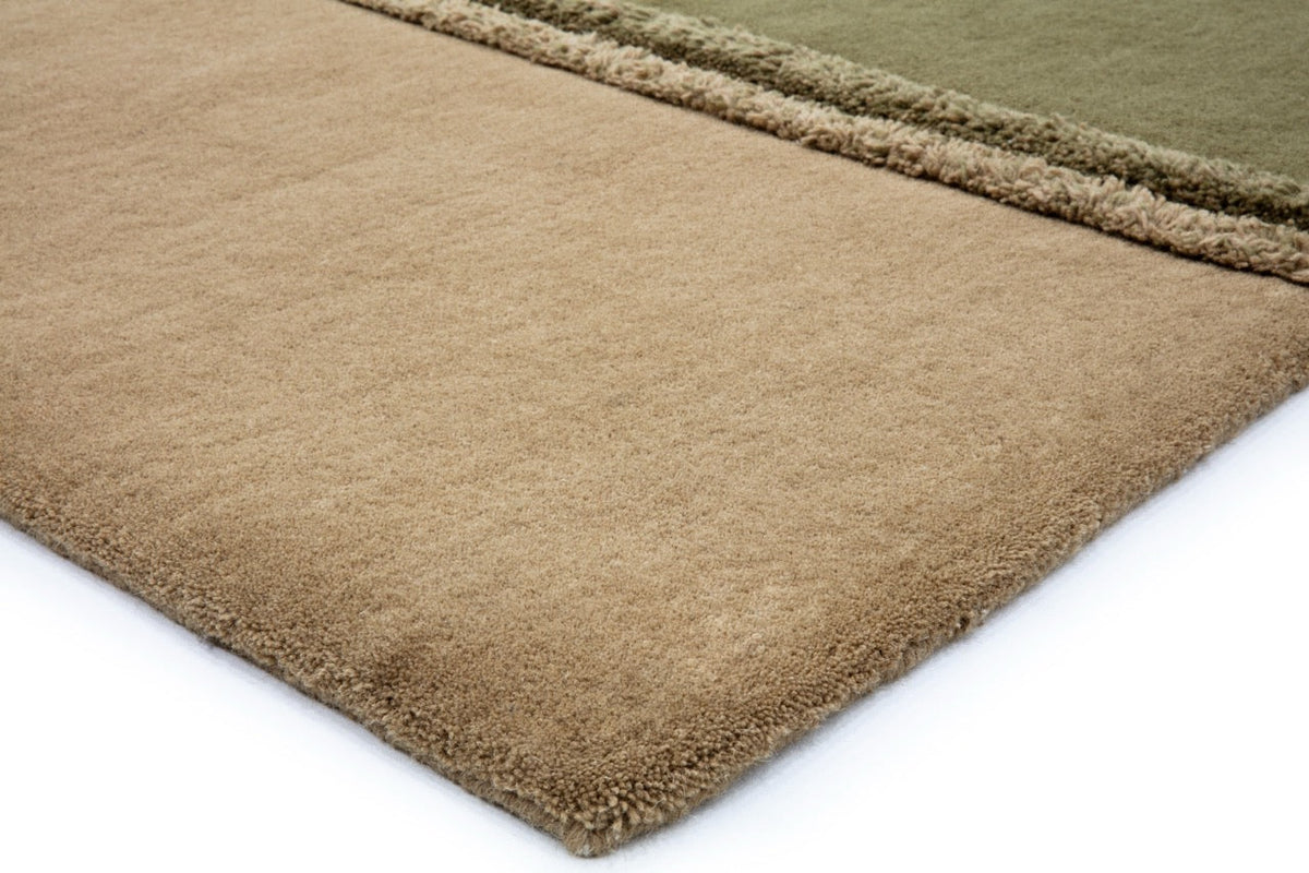 Tapis Acsento Delos Green, détail de l'angle et du poil