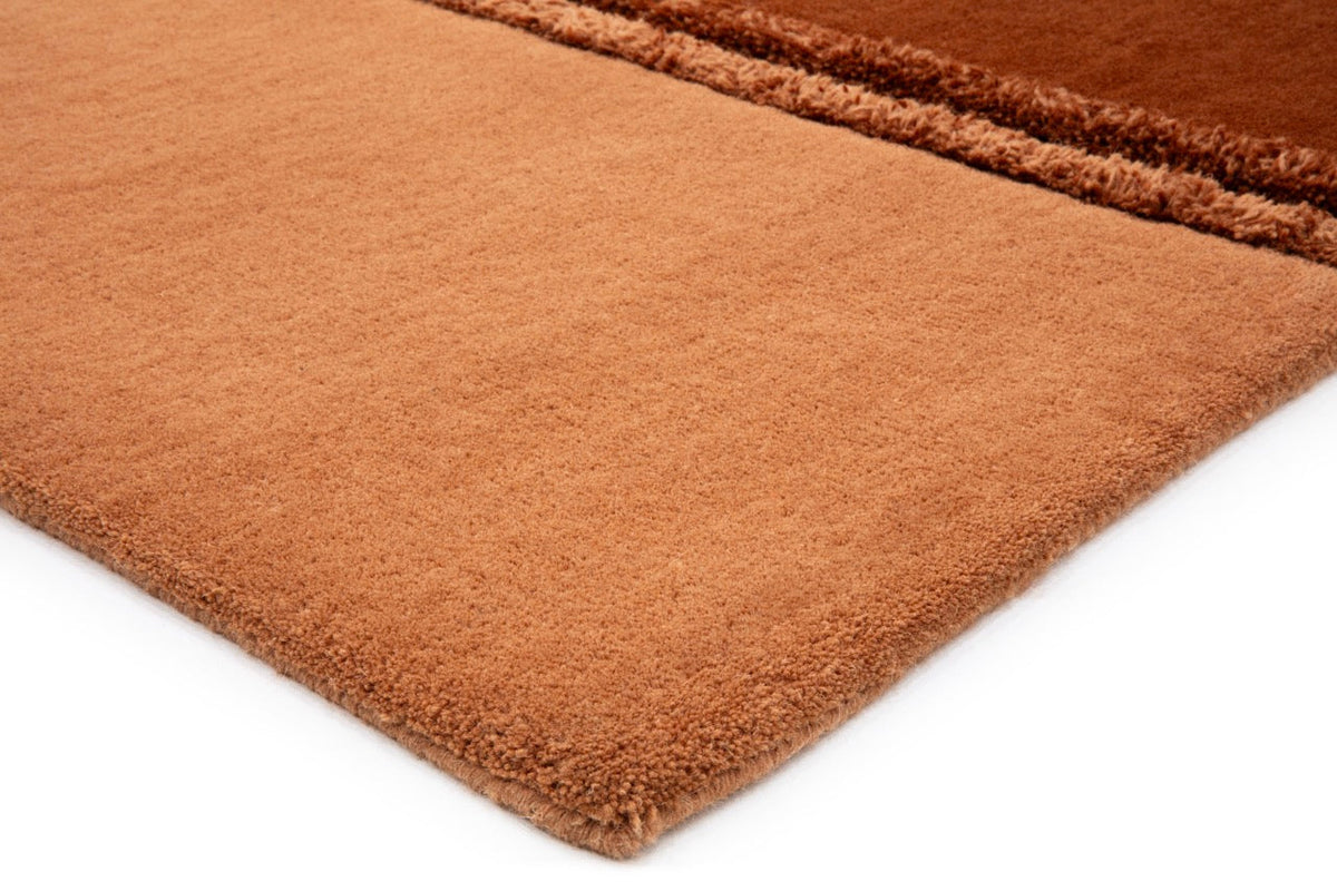 Tapis Acsento Delos Rust, détail de l'angle et du poil