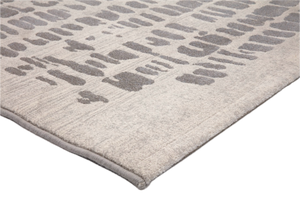Tapis Acsento Papyrus Silver, détail de l'angle et du poil