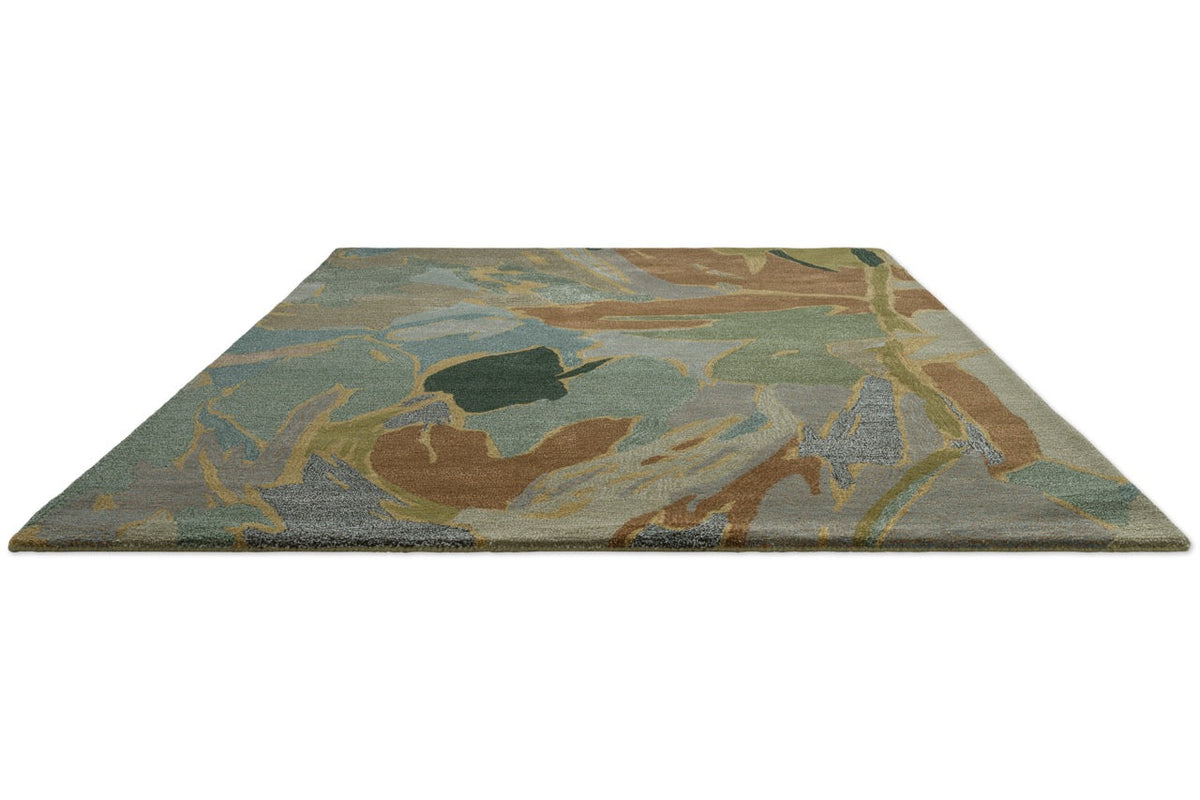 Tapis Harlequin Saltillo Forest sauge, vert d'eau et cannelle, vue en perspective