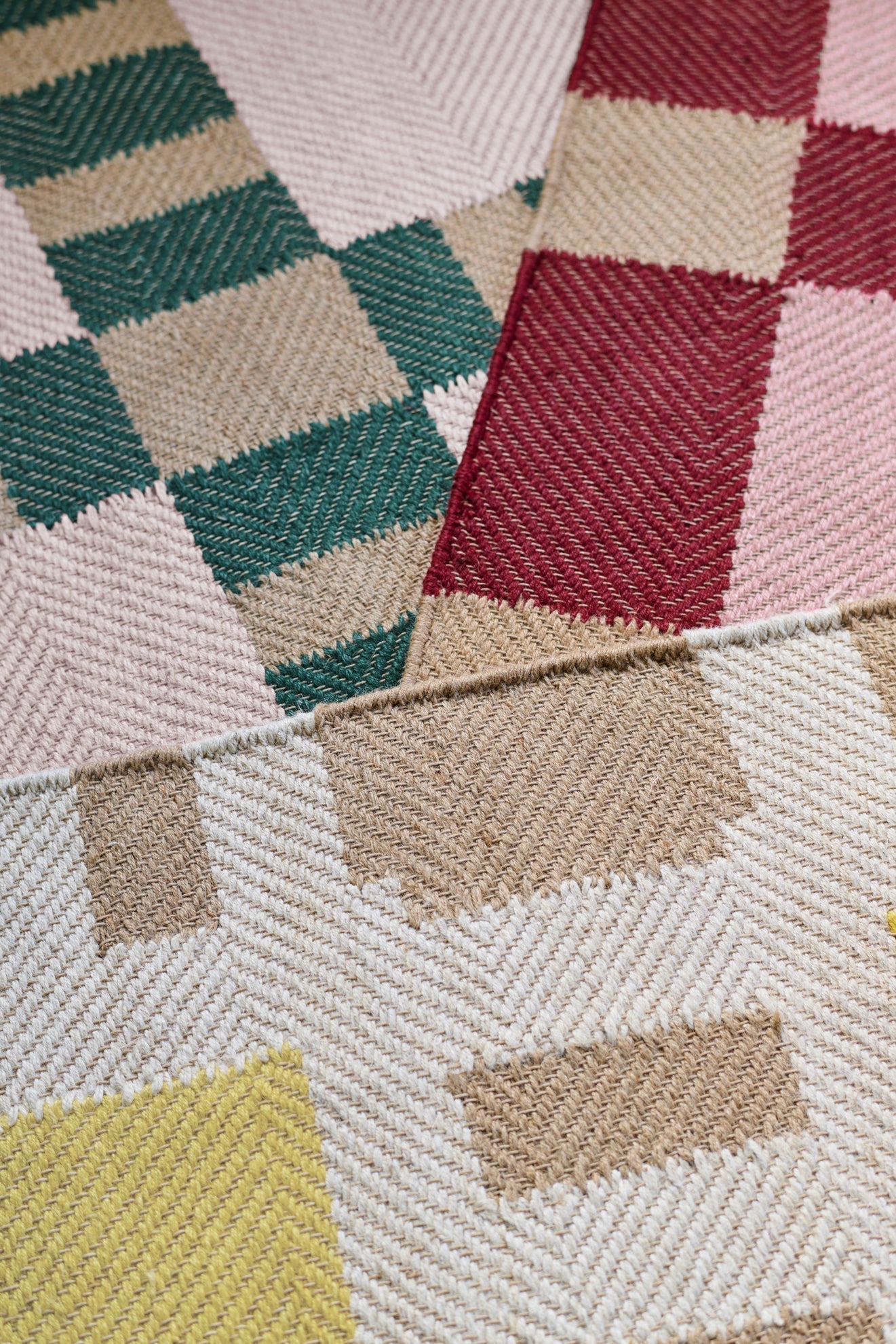 Layered Evelina Kroon Jute Plum Punsch