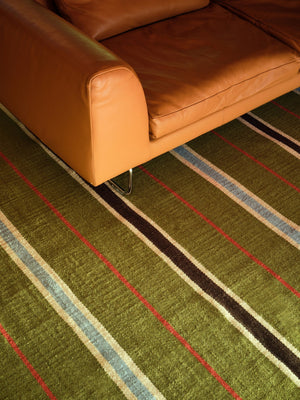 Tapis rayé vert Layered Racer Stripe Cooper Green, détail du tissage plat
