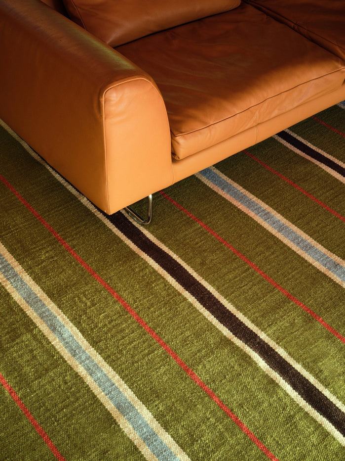 Tapis rayé vert Layered Racer Stripe Cooper Green, détail du tissage plat