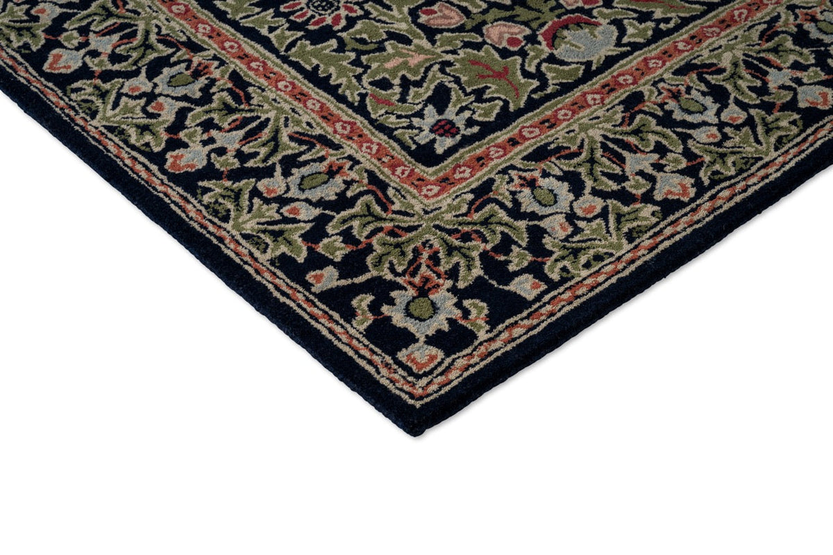 Tapis Morris & Co Wilton Weave Indigo, détail de l'angle et du poil