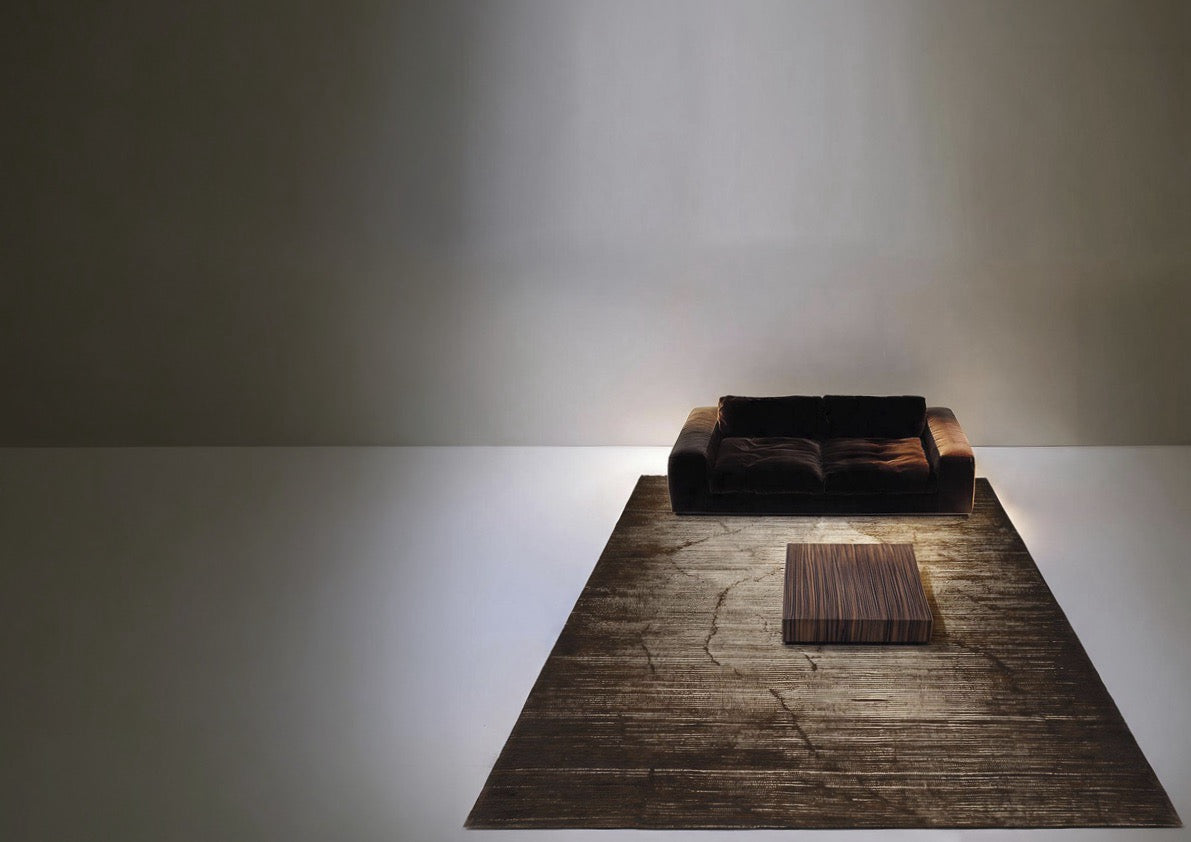 Tapis Acsento Moonshadow Chocolate marron foncé dégradé du chocolat au champagne, dans un intérieur