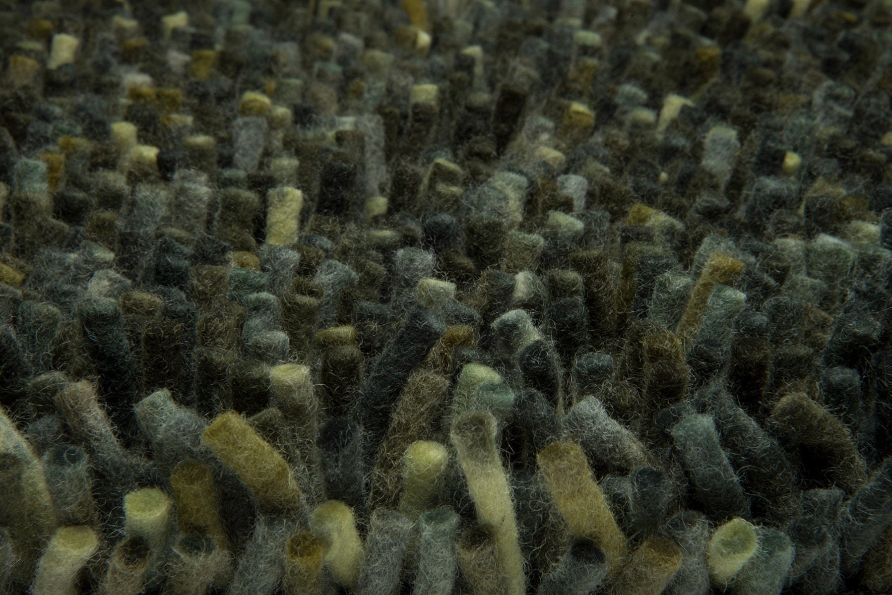  Brink & Campman | Rocks Pine Forest 70547 | Carpet | Online Tapijten