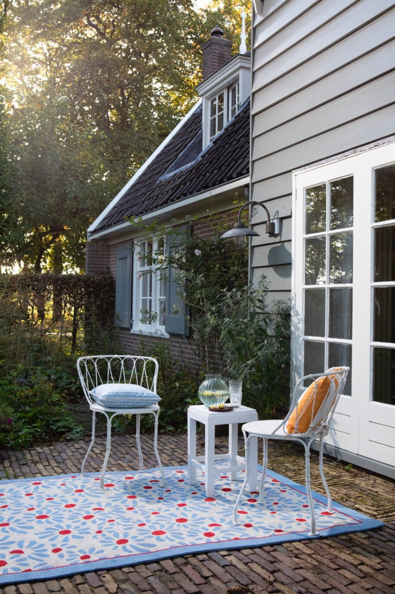 Laura Ashley Thorncliff Daisy Sky Blue 480308