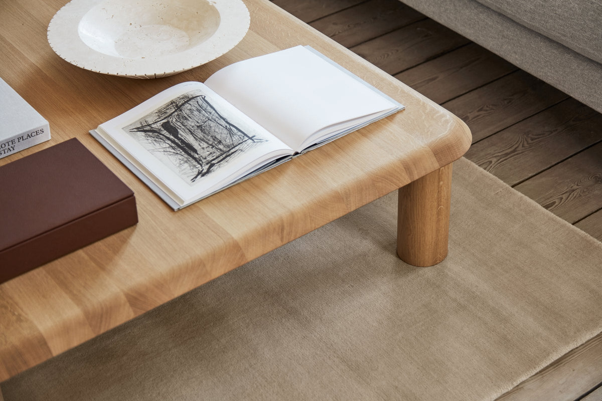 Massimo Earth Bamboo Desert Sand tapis, dans un intérieur