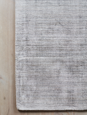 Massimo Karma Light Grey tapis gris clair, détail du coin