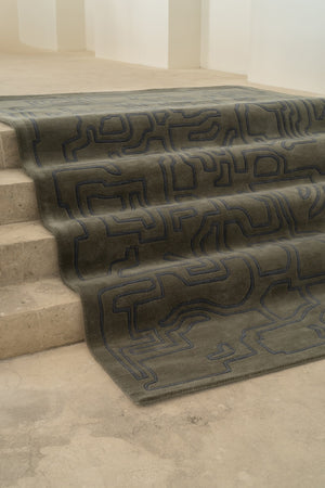 Massimo Structures 2.0 Arctic Green tapis, drapé sur un escalier