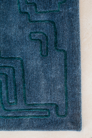 Massimo Structures Fragment 4 tapis bleu, détail du coin