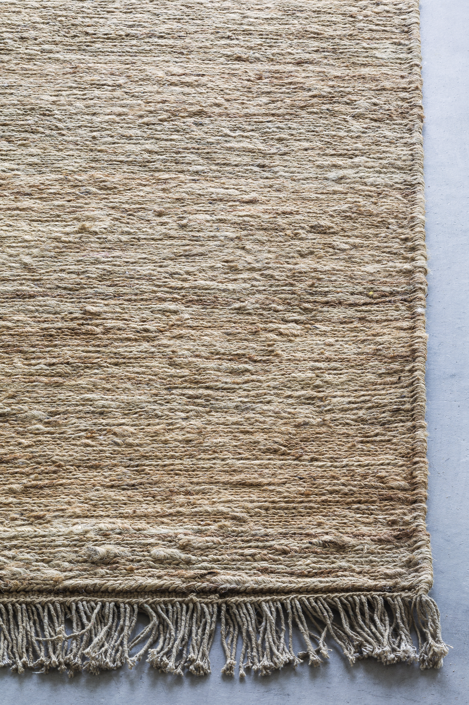 Massimo Sumace Natural tapis en jute, détail du coin